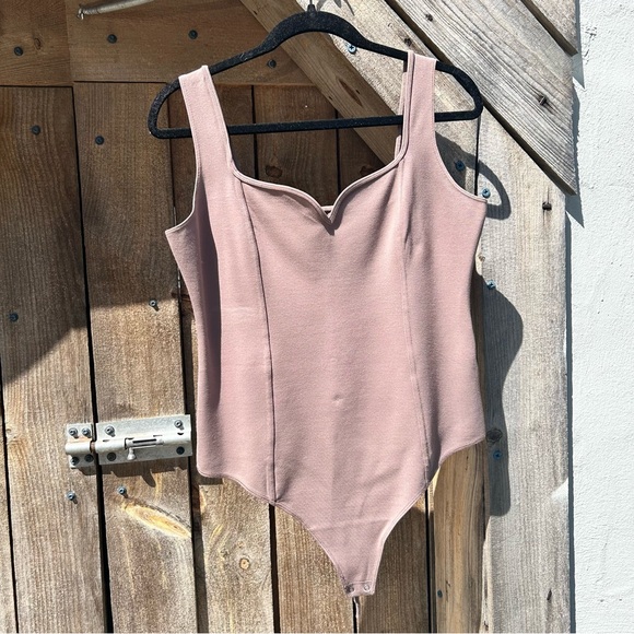 A&F NUDE BODYSUIT - Picture 2 of 2